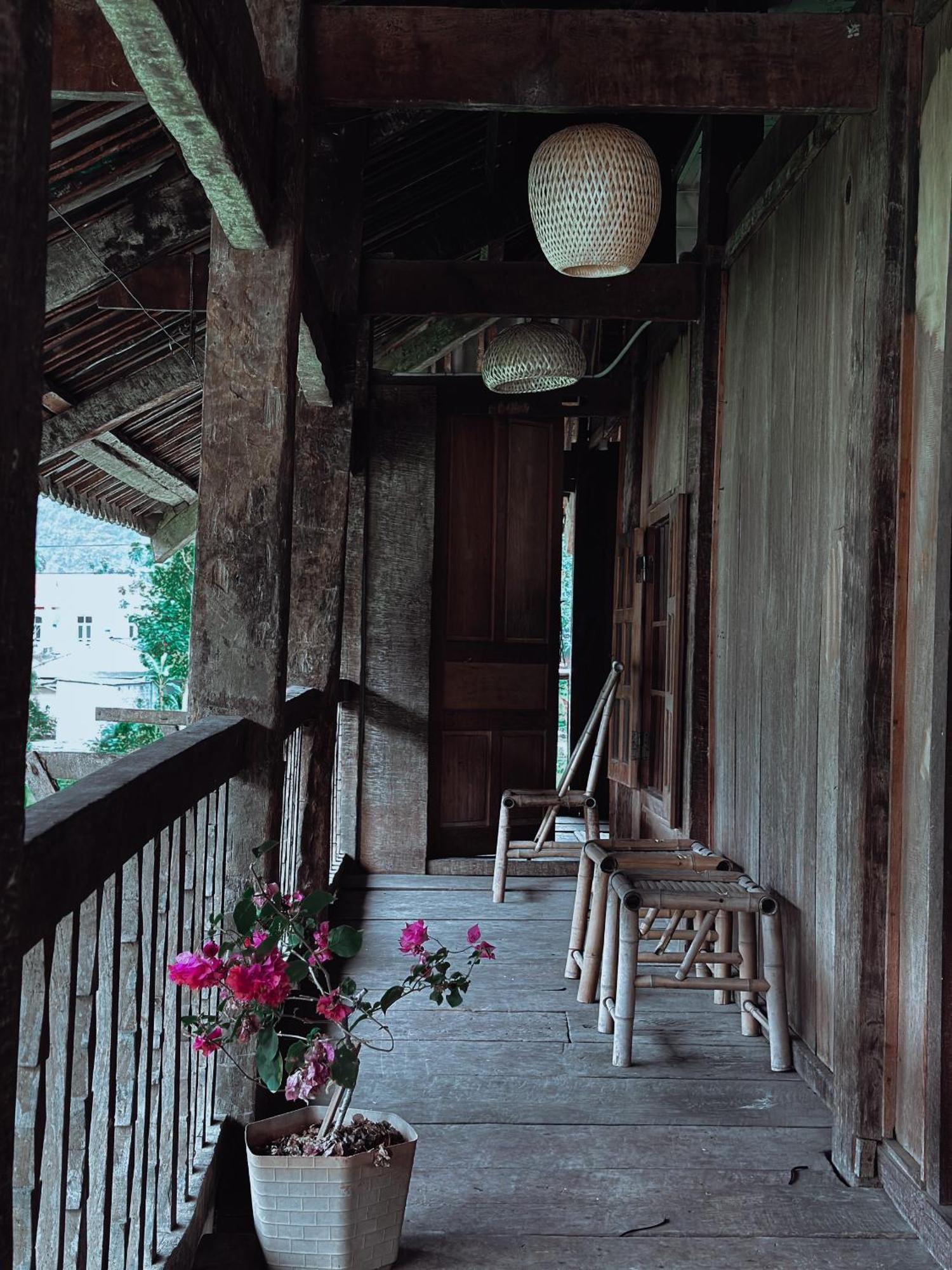 Du Gia Thu'S Homestay Làng Cac Esterno foto